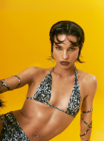 Bikini y hotpants estampado estrella